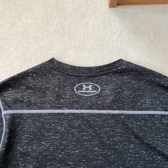 Under Armour Heat Gear Long Sleeve - Picture 6 of 9